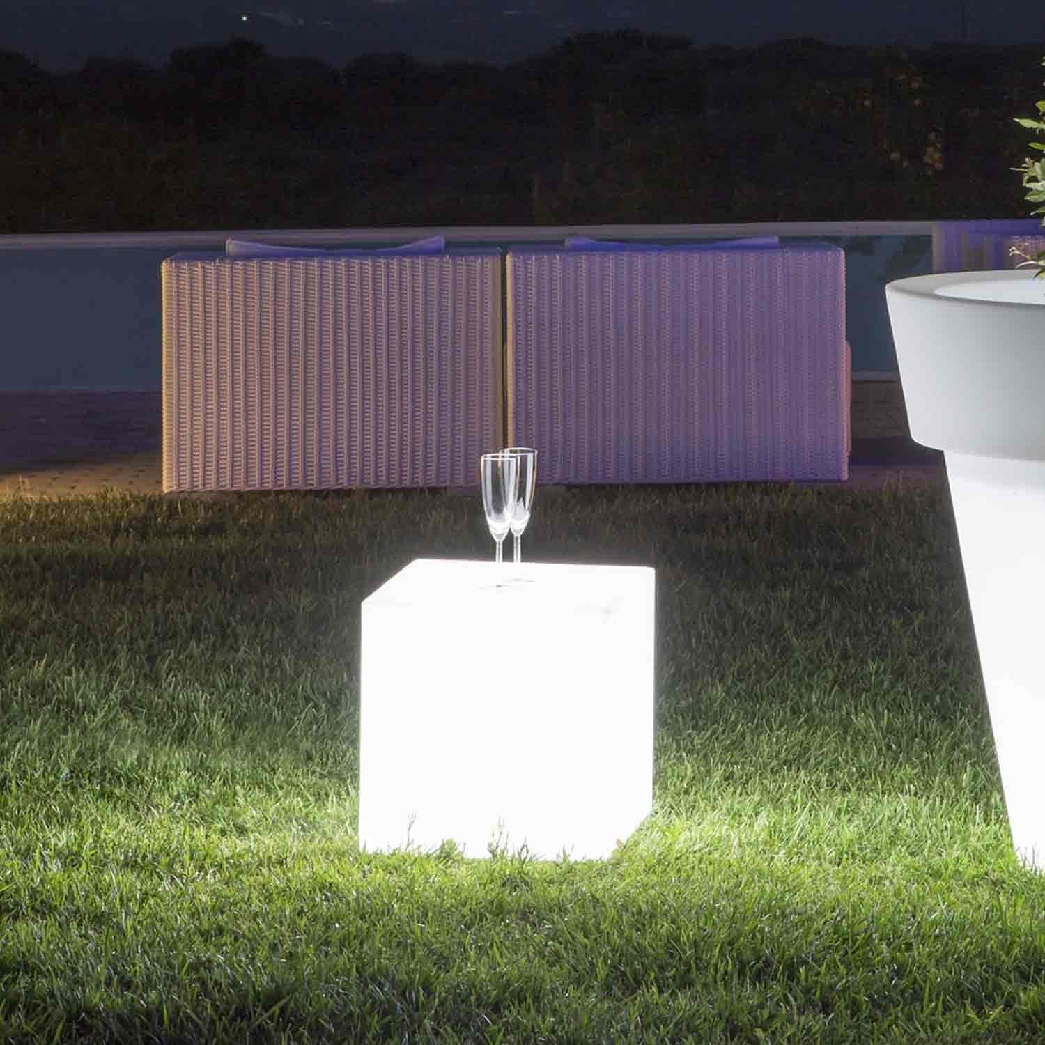 Complemento d'arredo luminoso lampada Led Multicolor Batteria Solare mod. Eden Bright