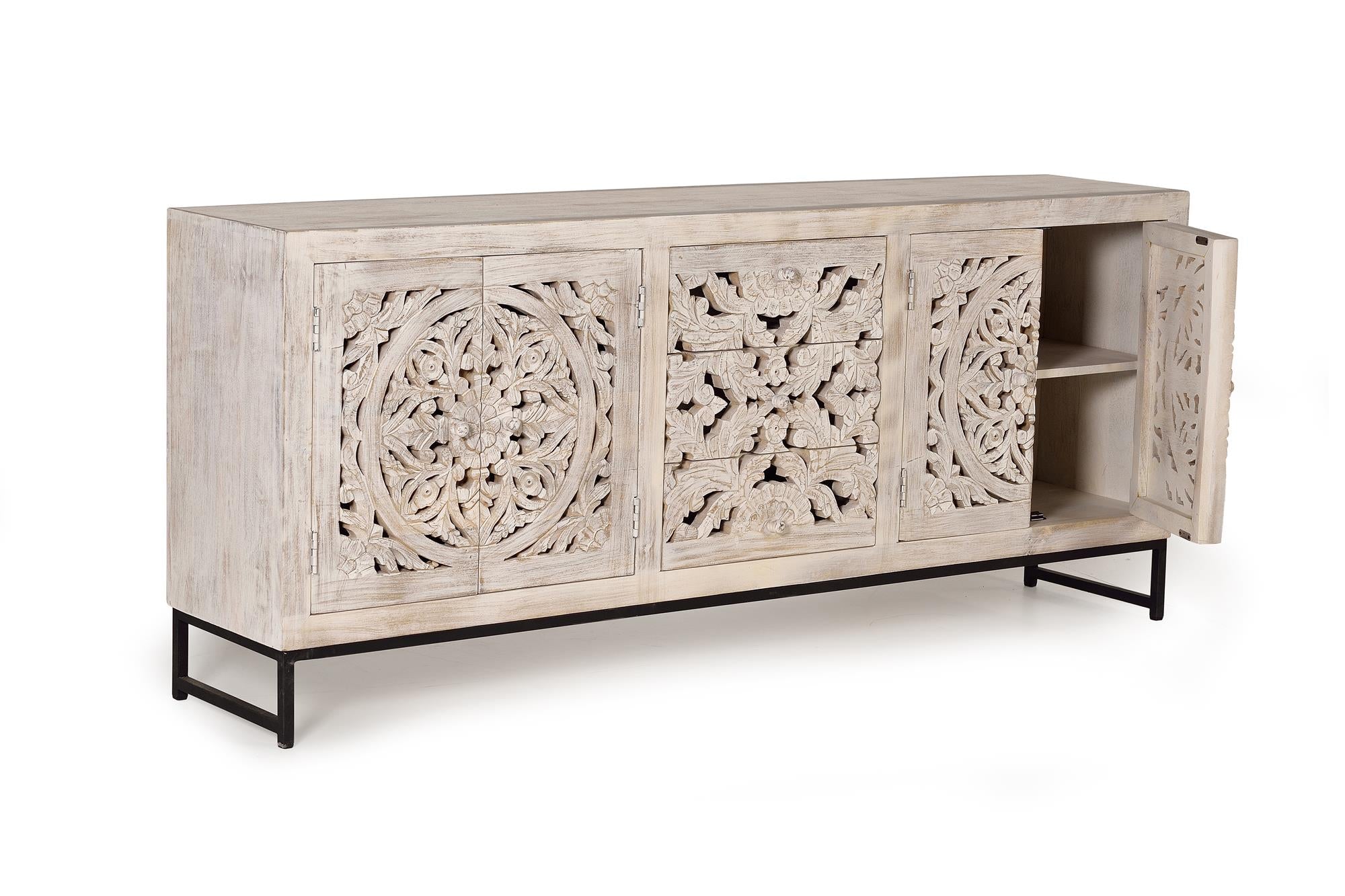 Credenza a 4 ante e 3 cassetti in massello di mango intagliato 