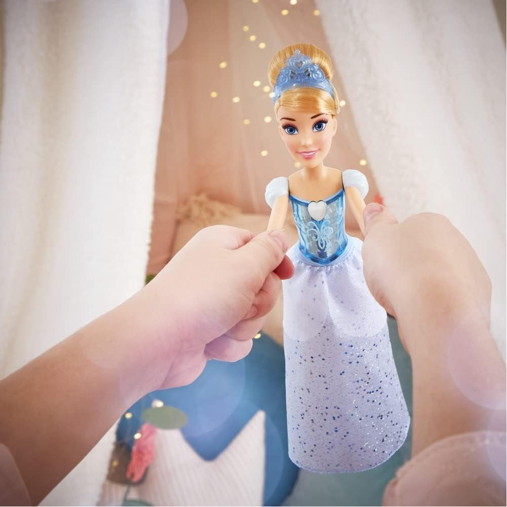 Disney Princess Royal Shimmer Bambola di Cenerentola Bambola Gonna e Accessori