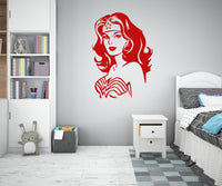 WONDER WOMAN - Adesivo murale wall sticker in vinile 55x80 cm Colore: Rosso