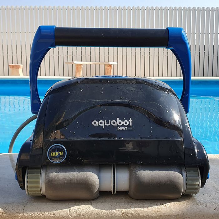 Robot per piscine pubbliche Aquabot BWT MAGNUM Jr