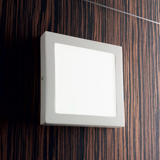 Applique Moderna Square Universal Alluminio-Plastiche Bianco Led 13,5W 3000K D17