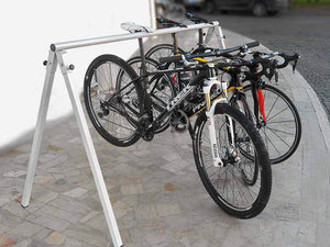 Porta biciclette espositore