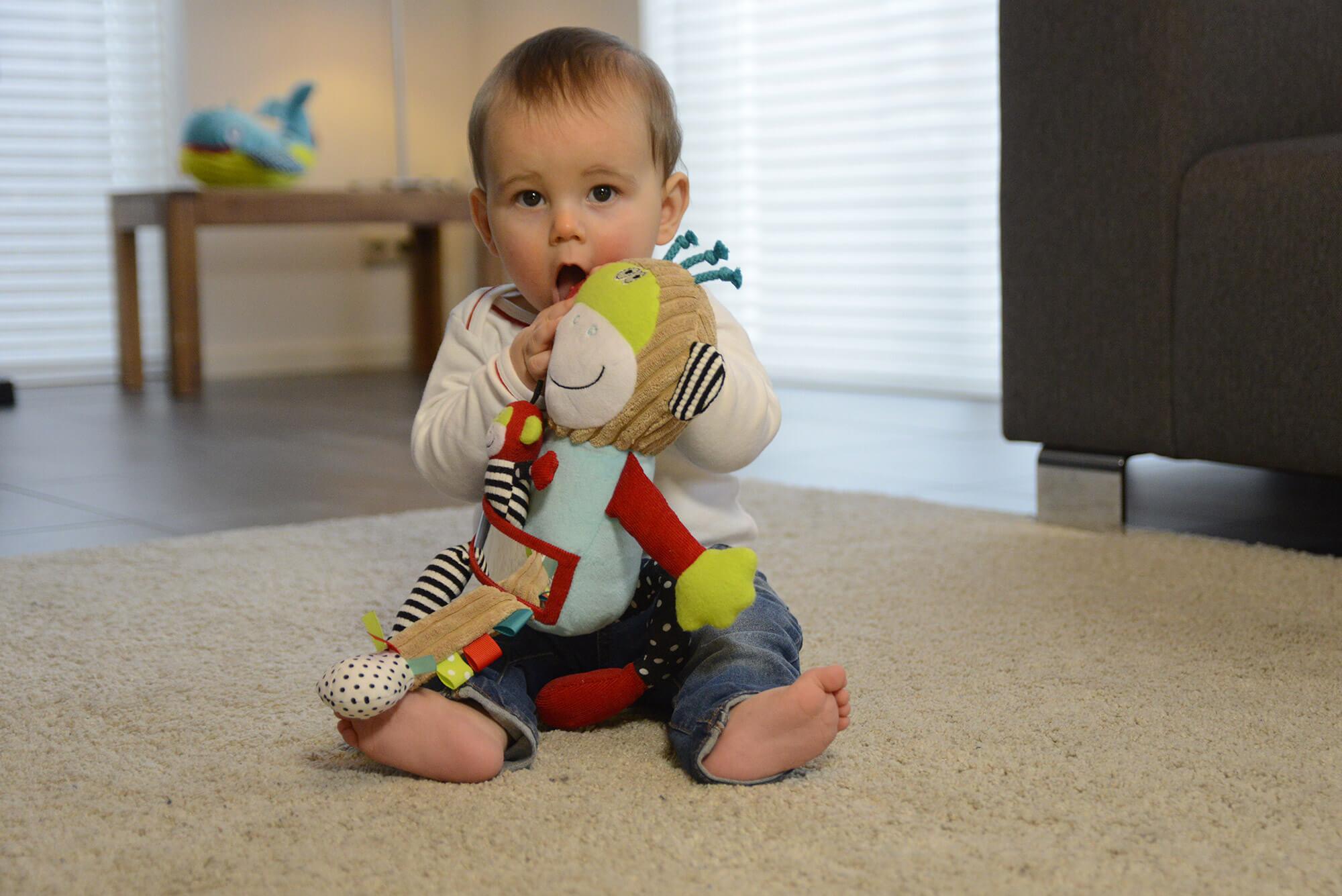 Scimmia Peluche Gioca e Impara per Bambini con Suoni Dolce Multicolor