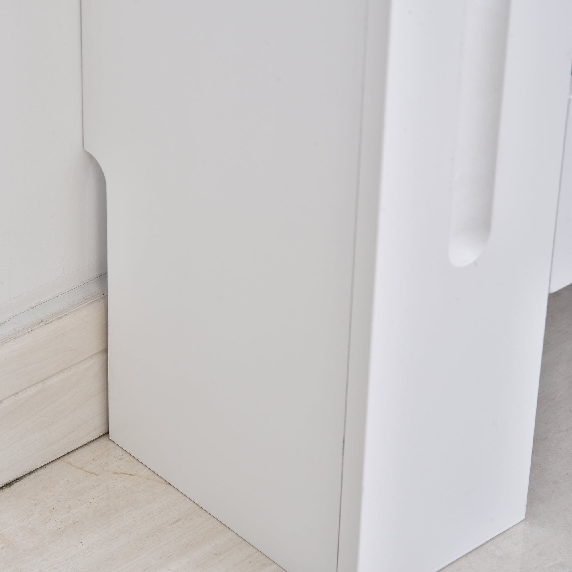 Copritermosifone in Legno MDF Bianco 152x19x81 cm