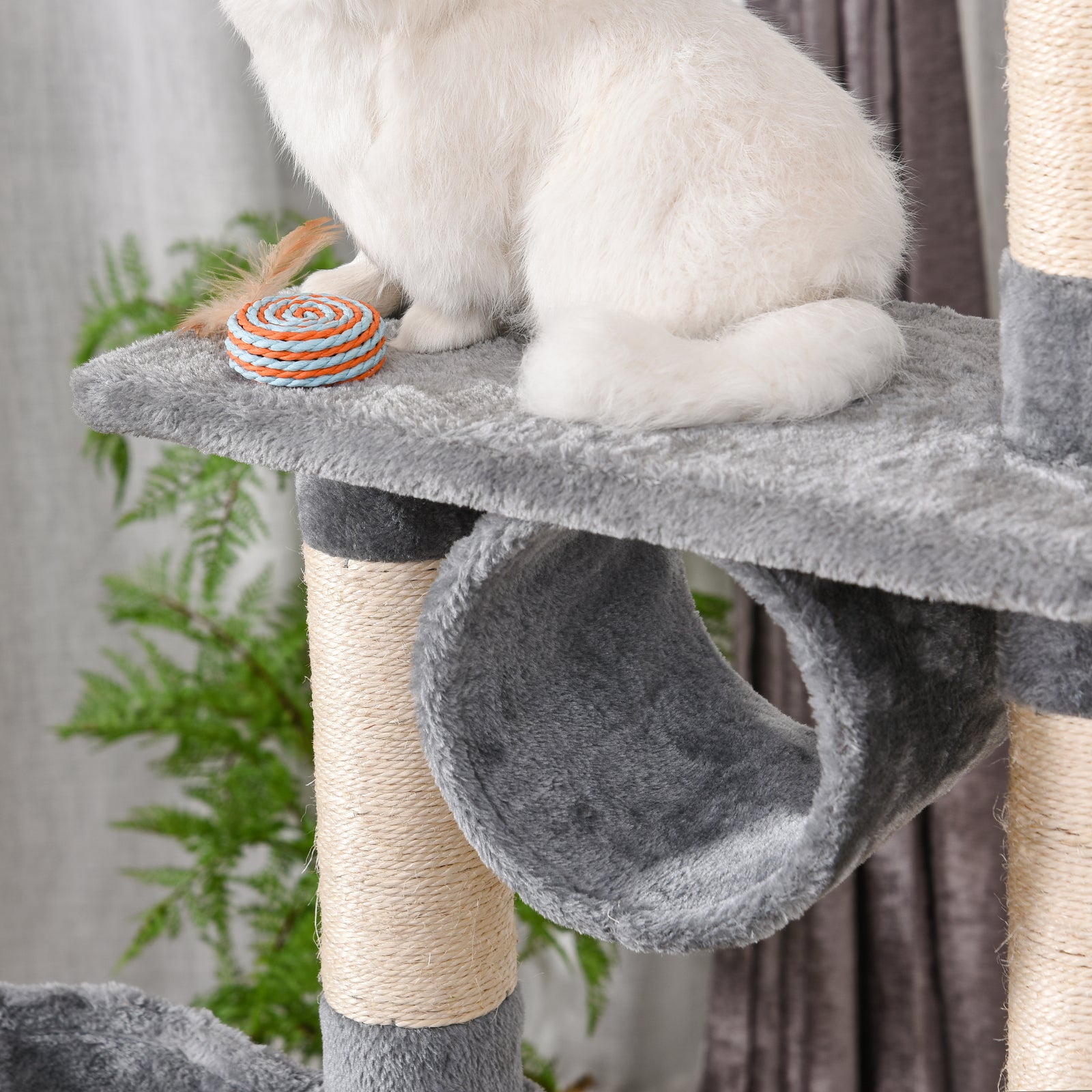 Tiragraffi con Cuccia e Cestino sospeso per Gatti 60x40x154 cm in Peluche Sisal  Grigio