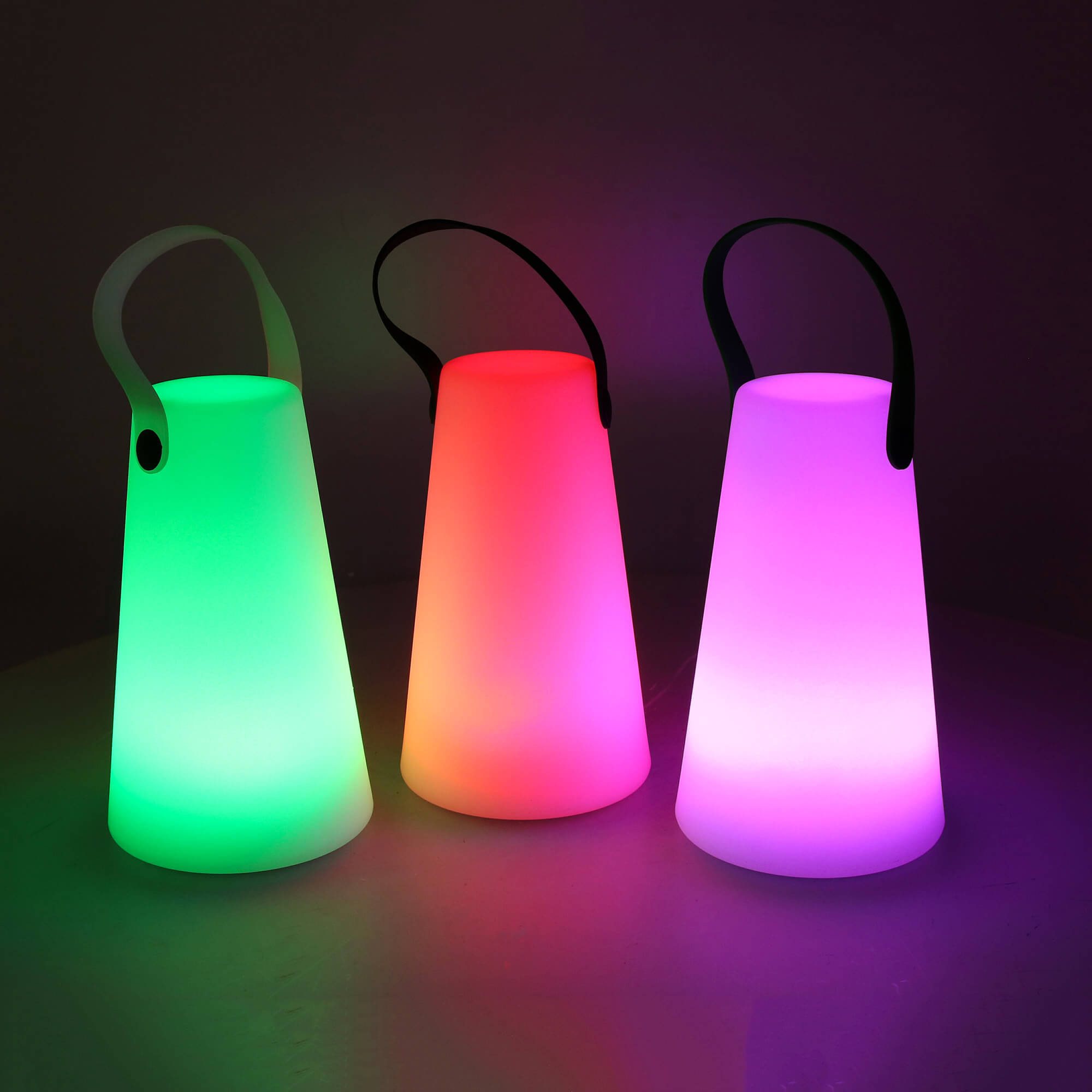 Lampada 12 Led Multicolor Ø12x20 cm Bluethoot in Polietilene Bianca