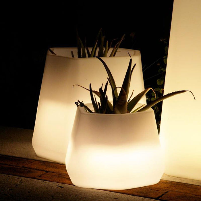 Vaso Luminoso da Giardino a LED 40x35x27 cm in Resina 5W Magnolia Bianco Freddo