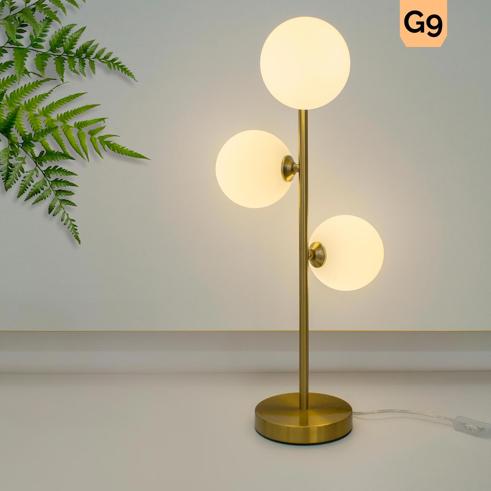 Lampada da tavolo moderna dorata 3 sfere globo vetro bianco attacco G9 luce scrivania salone ufficio 230V