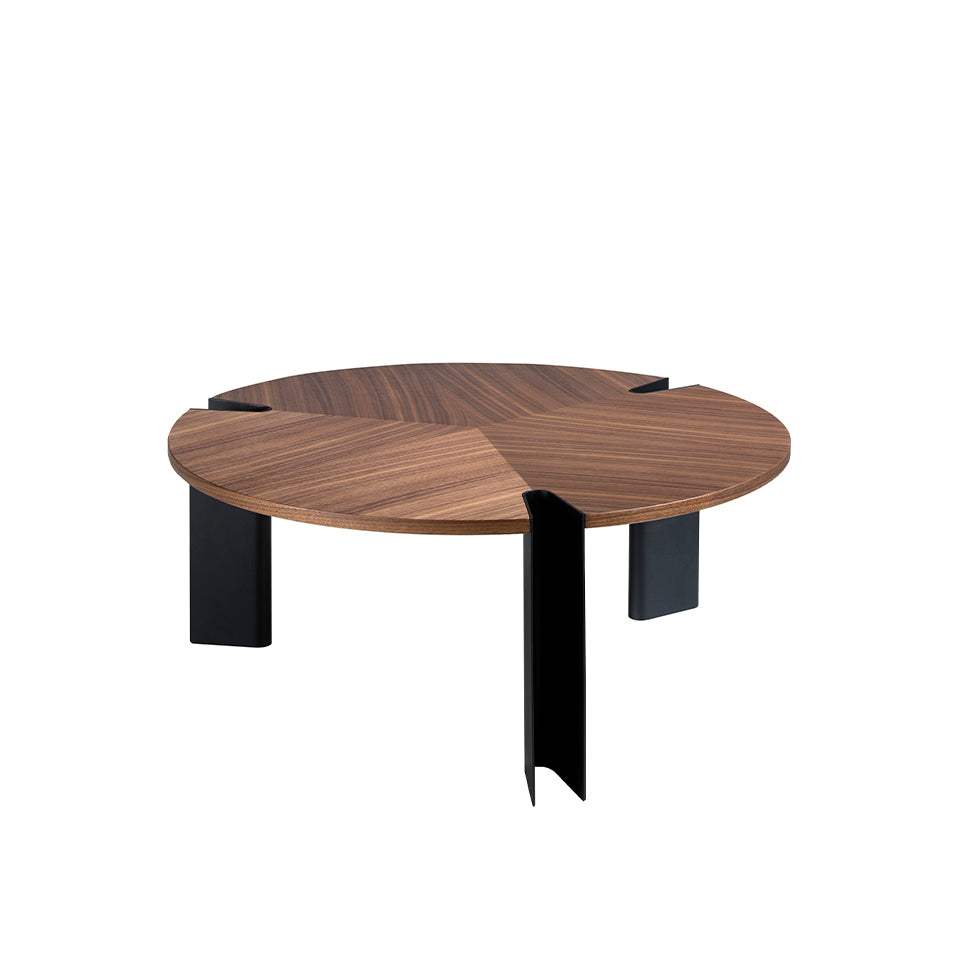Tavolo in legno in noce e acciaio nero
