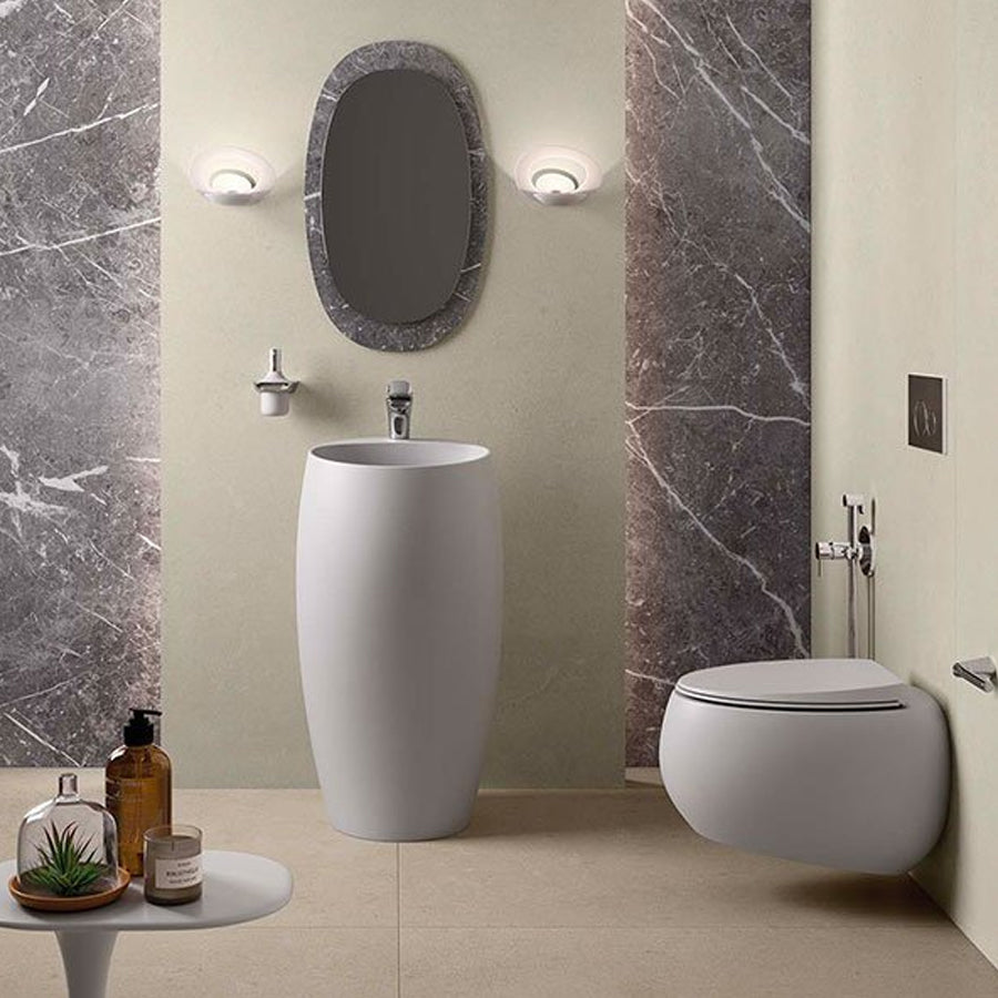 Coppia di sanitari sospesi con wc senza brida modello Cloud di Rak Ceramics compreso coprivaso cm 56 Bianco Opaco