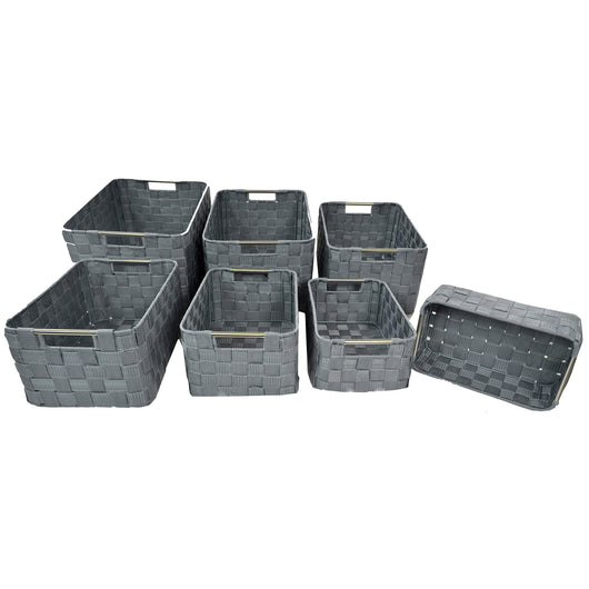 Set 7 Cassetti in poliestere grigio con manicimetallo