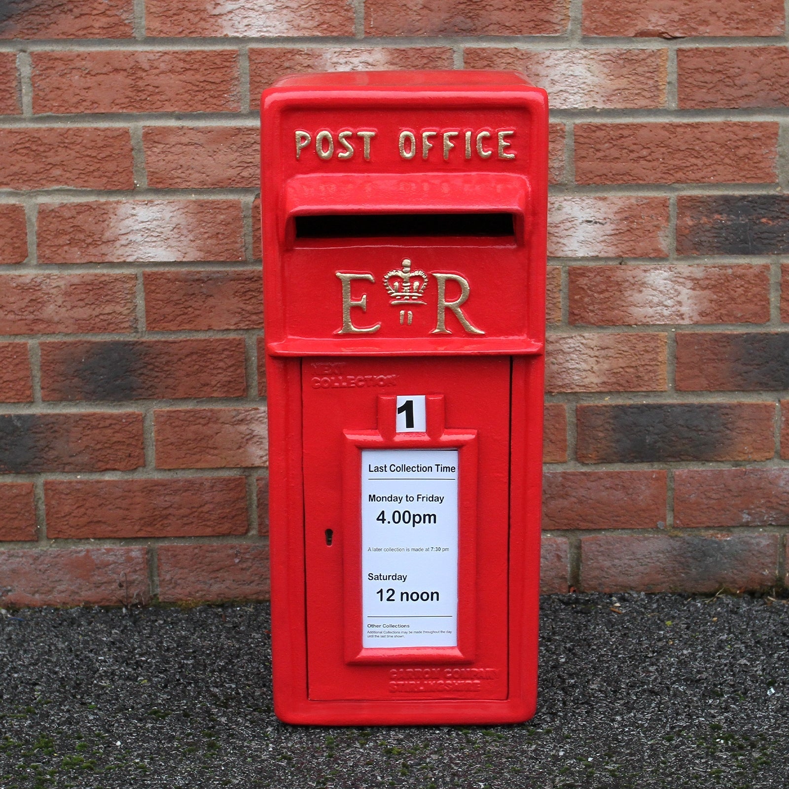 Cassetta Postale per le Lettere in Stile Britannico Inglese in Ghisa da Esterno Bocchetta Lettere Standard UK - con Piedistallo - Rosso