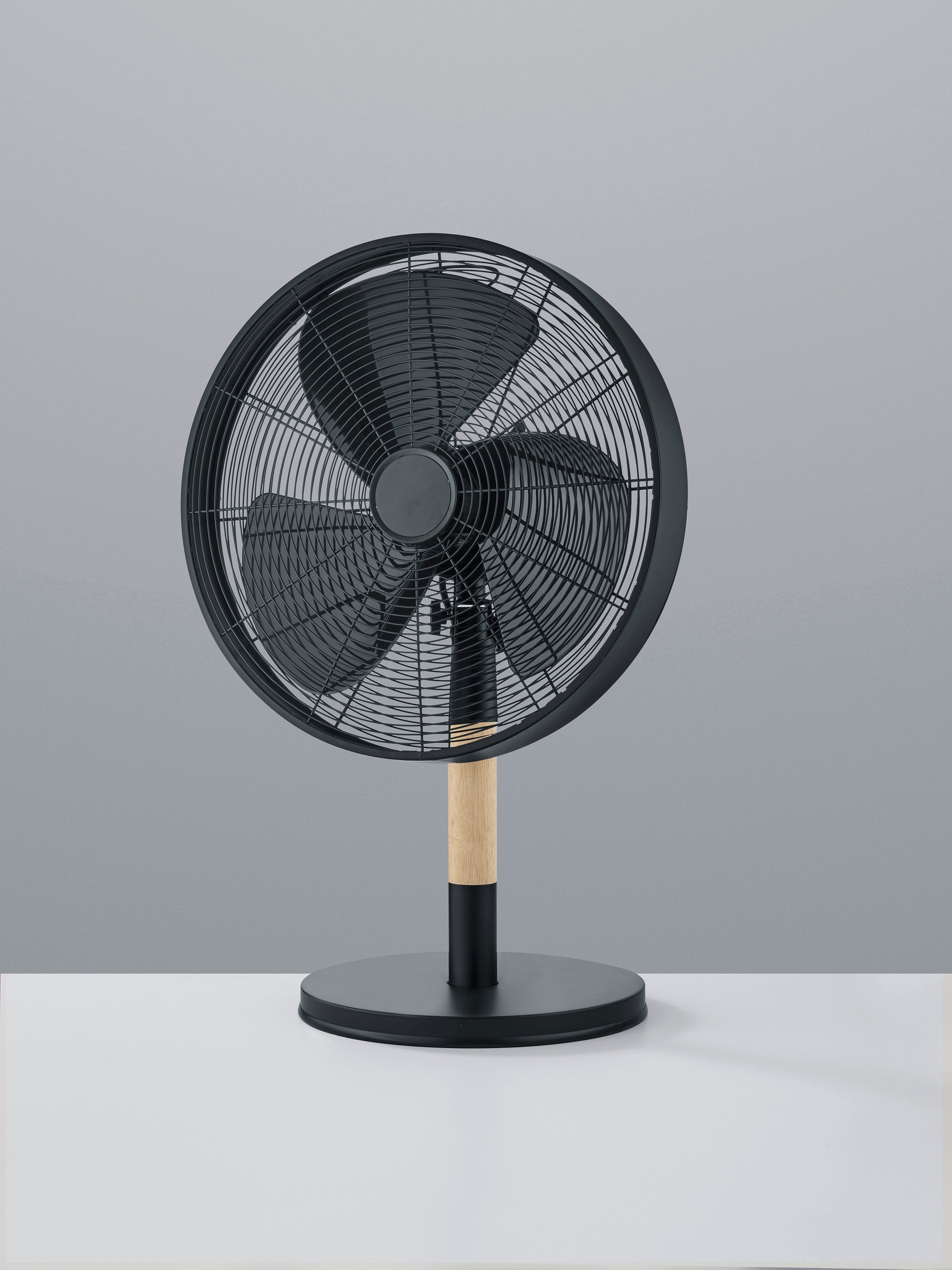 Ventilatore da Appoggio Nero e Legno Oscillante Elegante Viking GD Trio