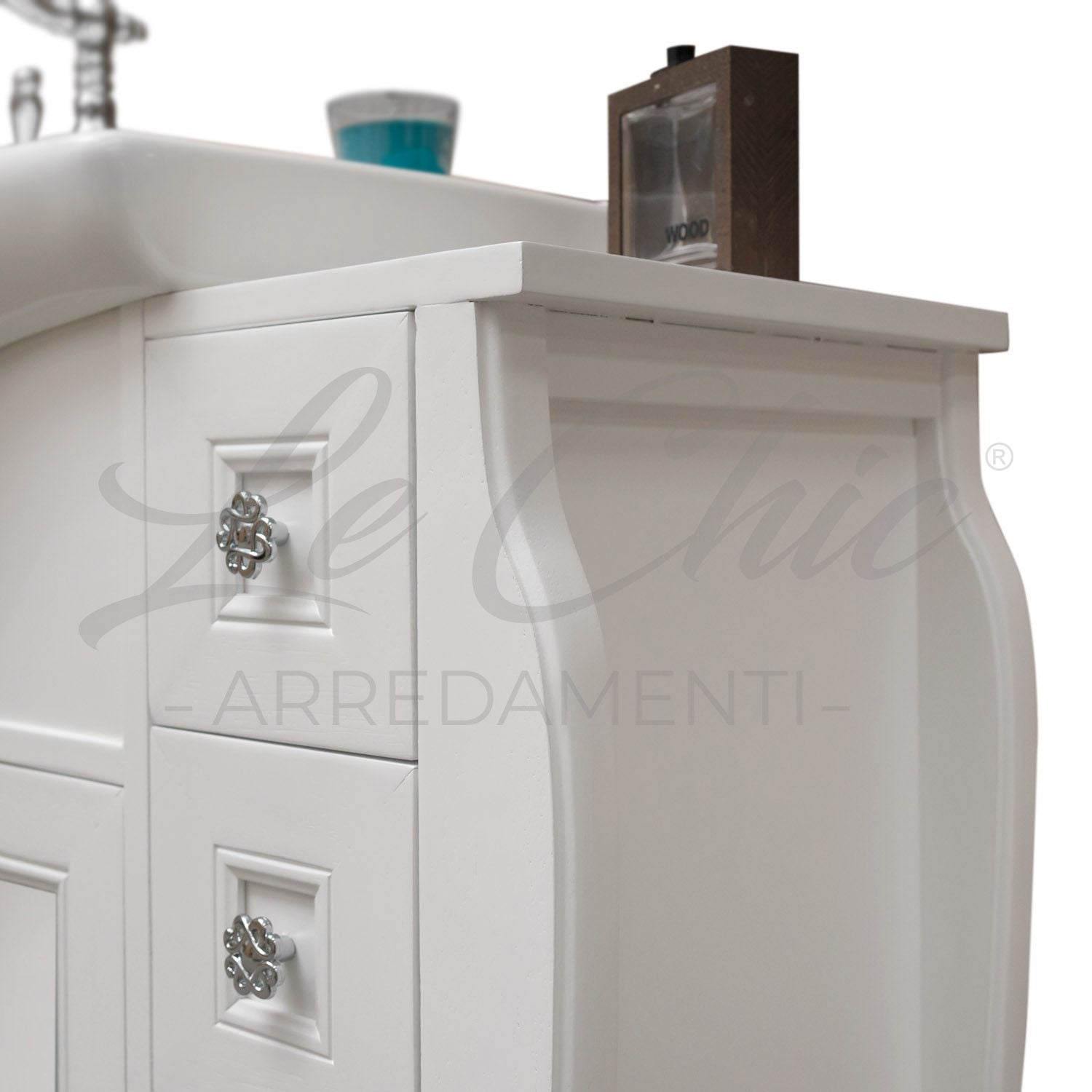 Composizione bagno shabby chic a doppia colonna