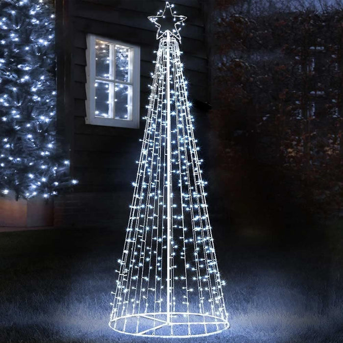 Albero Natale Luminoso 224cm 592 LED Bianco Freddo 8 Giochi Luce Metallo Esterno