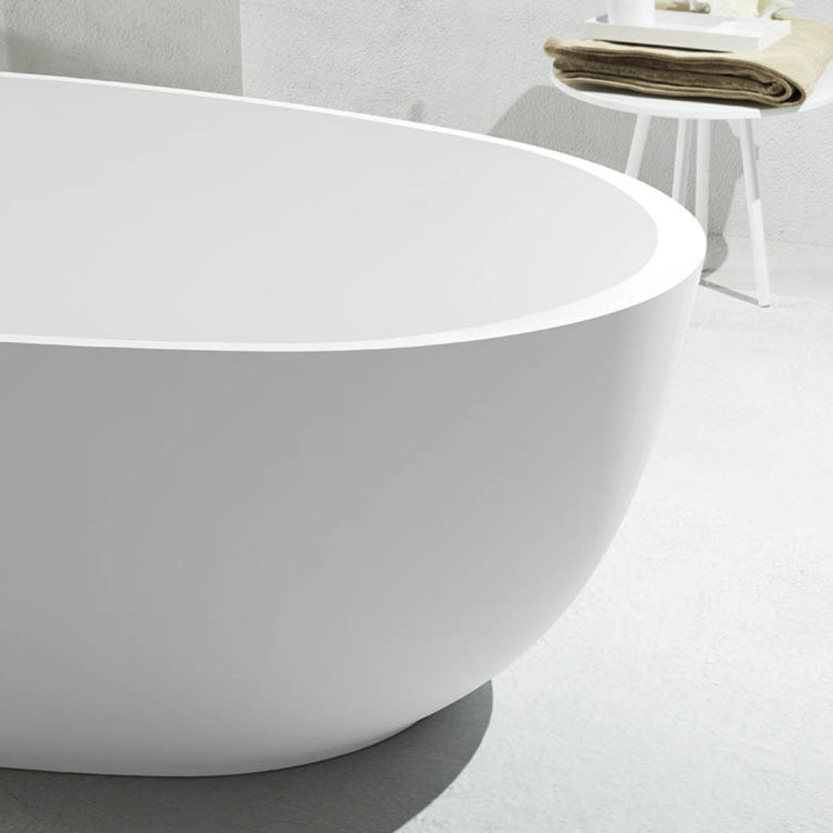 Vasca freestanding in Luxolid modello Ovo Tub. A pianta ovale, colore bianco