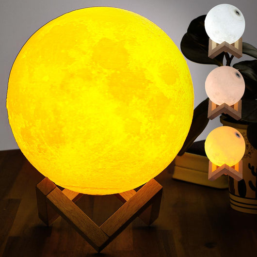 Lampada Tavolo Luna 18cm Luce LED 3 Colori Moon Lamp Batteria USB Supporto Legno