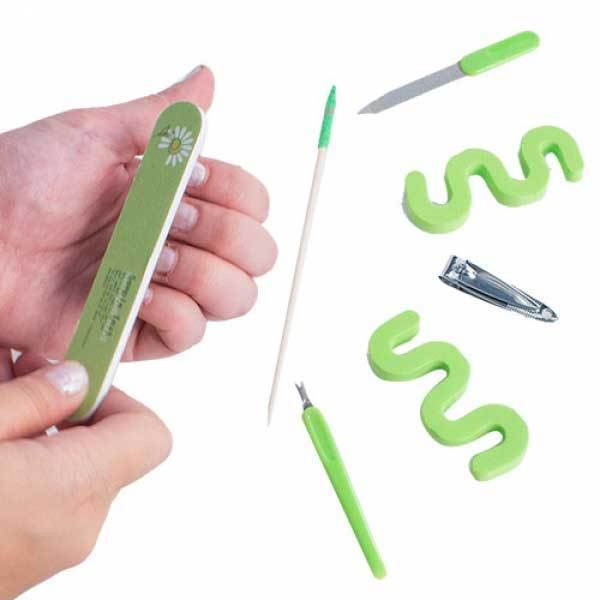 Set Accessori Per Manicure Pedicure 7 Pezzi In Metallo Da Viaggio Vari Colori