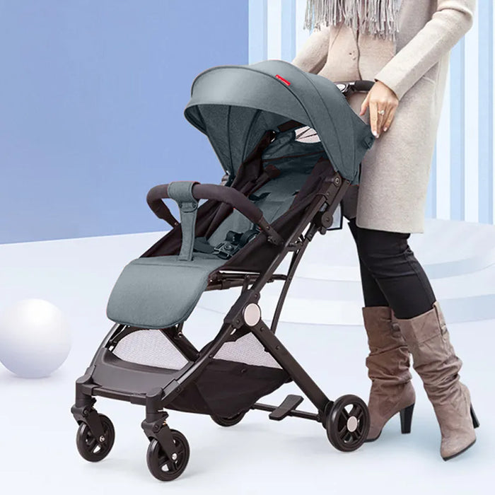 Passeggino Easy Ultra Leggero Grigio Chiusura Facilitata Salvaspazio Portata15kg