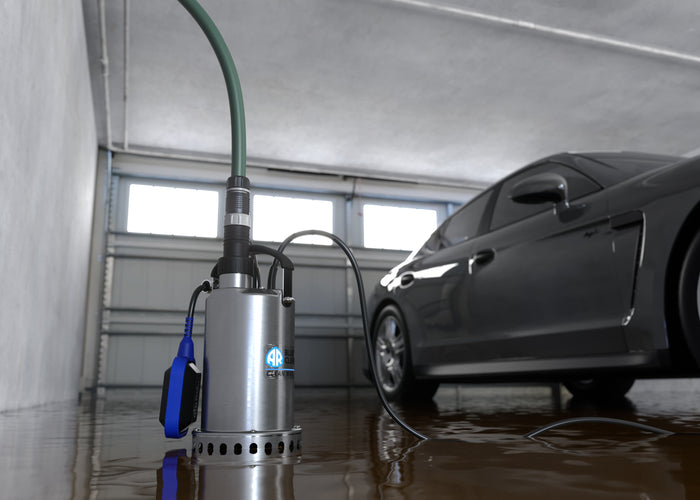 AR BLUE CLEAN ARUP 750XC Pompa Immersione per Acque Chiare (750 W, Portata max. 11.000 l/h, Prevalenza max. 8,5 m) 