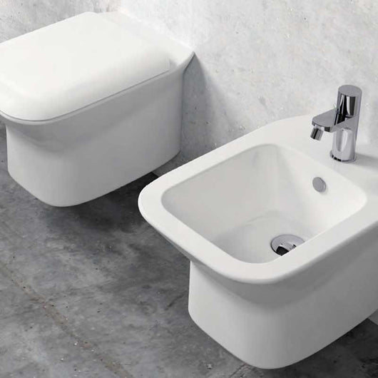 Sanitari sospesi Ceramica Azzurra Prua wc sedile bidet