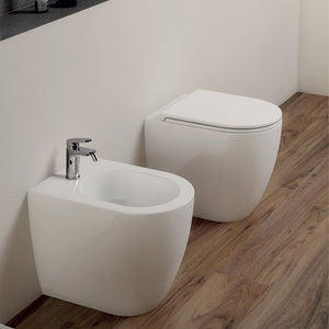 Sanitari filomuro senza brida Ceramica Azzurra serie Comoda