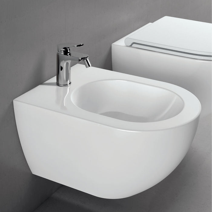 Sanitari Sospesi senza brida Ceramica Azzurra serie Comoda con sedile Soft Close