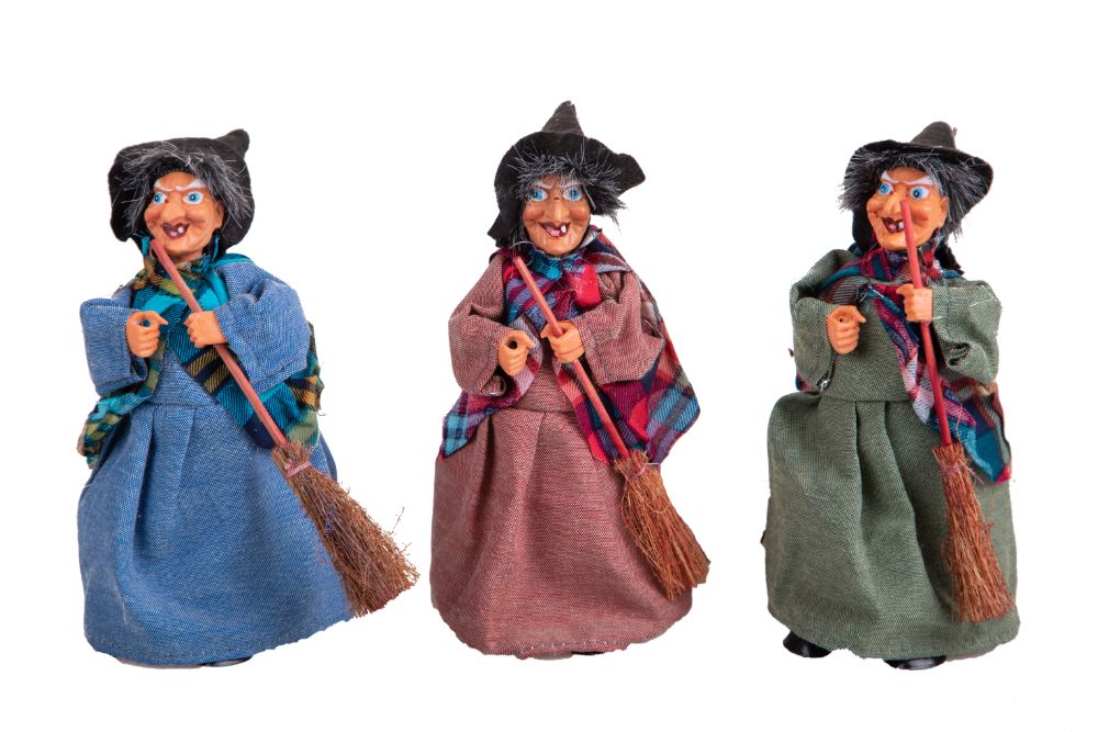 Set 9 Statuine Befana 19 cm in Tessuto e Plastica