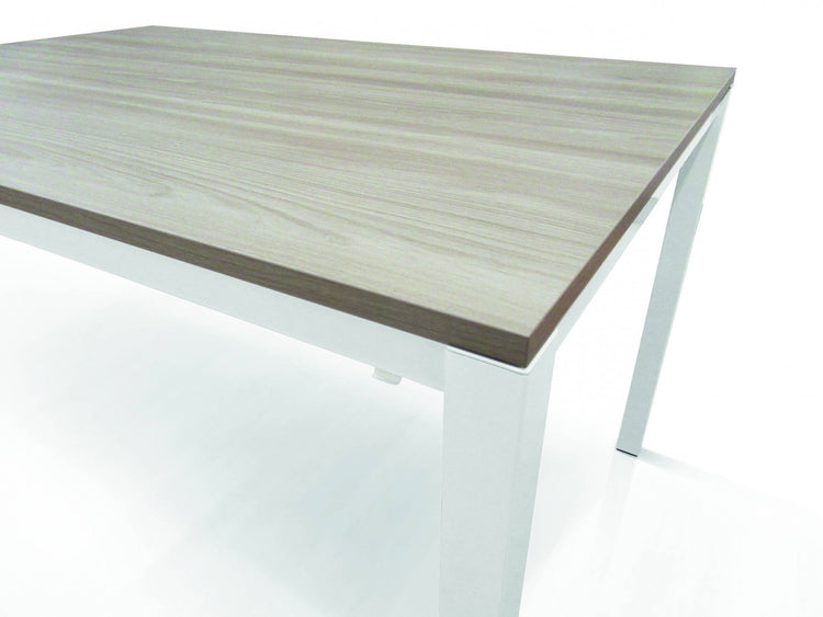 Tavolo allungabile Alacuas, Tavolo da pranzo estensibile, Consolle multiuso con allunghe, Tavolo in metallo con ripiano in laminato, Cm 130x85h76, Bianco e Olmo