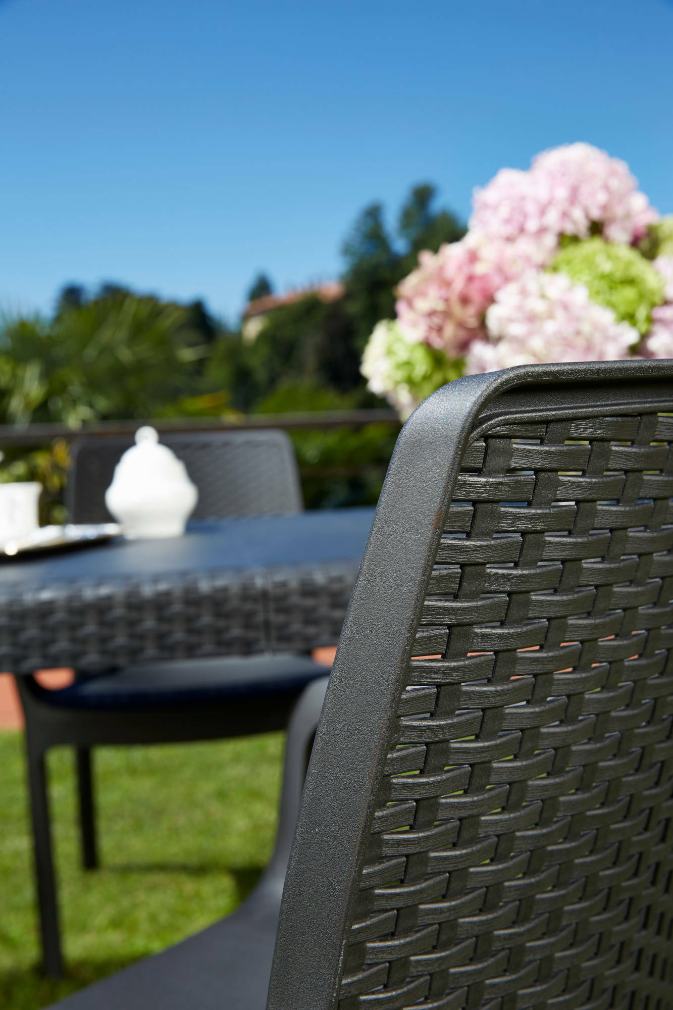 Sedia da esterno Torino, Seduta da giardino, Sedia per tavolo da pranzo, Poltrona outdoor effetto rattan, 100 % Made in Italy, Cm 54x60h82, Antracite