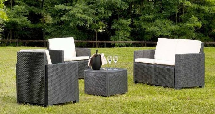 Set salotto da esterno Catanzaro, Set da giardino con 2 poltrone, 1 divano e 1 tavolino, Salottino indoor, 100% Made in Italy, Cm 128x67h77, Antracite