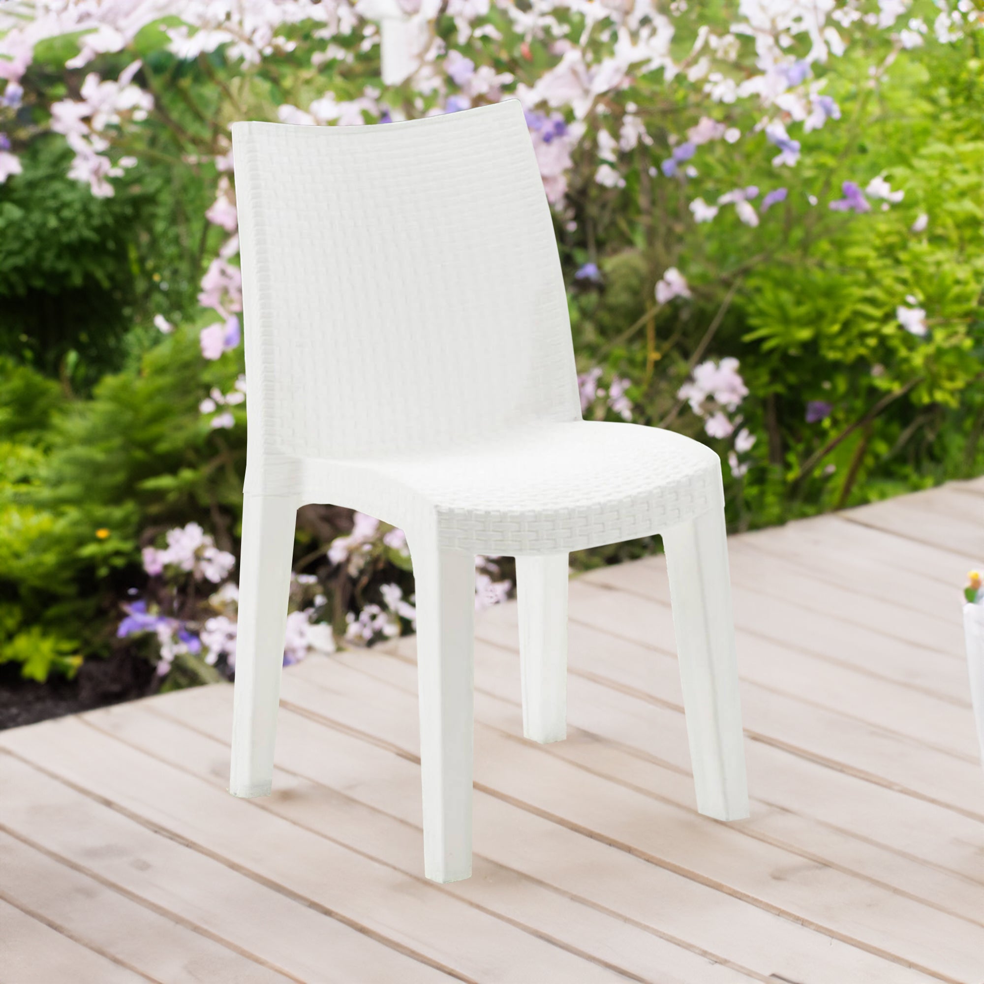 Sedia da esterno Trieste, Seduta da giardino, Sedia per tavolo da pranzo, Poltrona outdoor effetto rattan, 100 % Made in Italy, Cm 48x55h86, Bianco