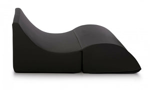 Letto pieghevole Annabella, Pouf trasformabile in letto matrimoniale, 100% Made in Italy, Pouf trasformabile in una chaise longue in ecopelle, cm 100x200h70, Nero