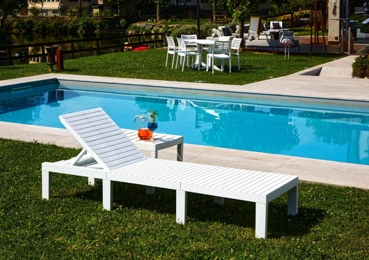 Lettino prendisole Caserta, Sdraio da giardino regolabile, Lettino da esterno, 100 % Made in Italy, Cm 195x65h78, Bianco