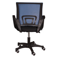 Sedia da ufficio su ruote, Poltrona elevabile con braccioli, Sedia in tessuto imbottito con schienale in rete, cm 62x50h84/93, colore Nero e Blu