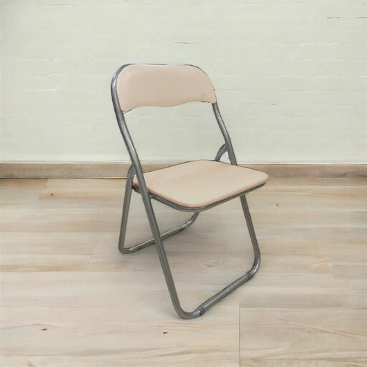 Sedia pieghevole Dgraf, Sedia salvaspazio, Sedia per ospiti, Seduta per riunioni in simil ecopelle, 43x47h80 cm, Beige