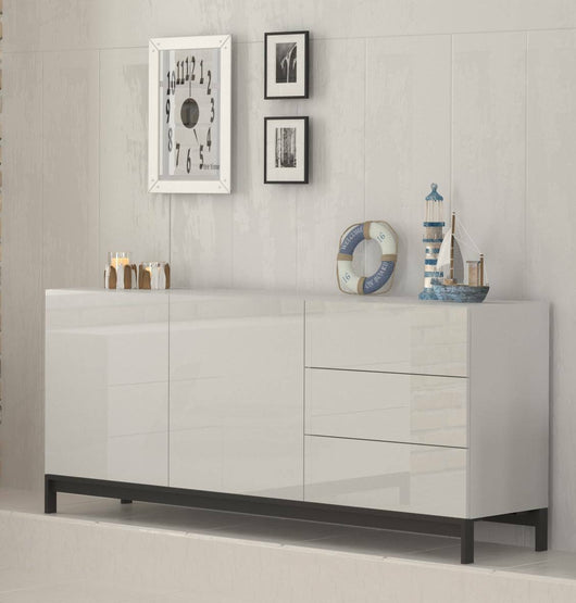 Credenza moderna a 2 ante e 3 cassetti, Made in Italy, Madia da cucina rialzata, Buffet di design da soggiorno, cm 170x40h47, Bianco lucido