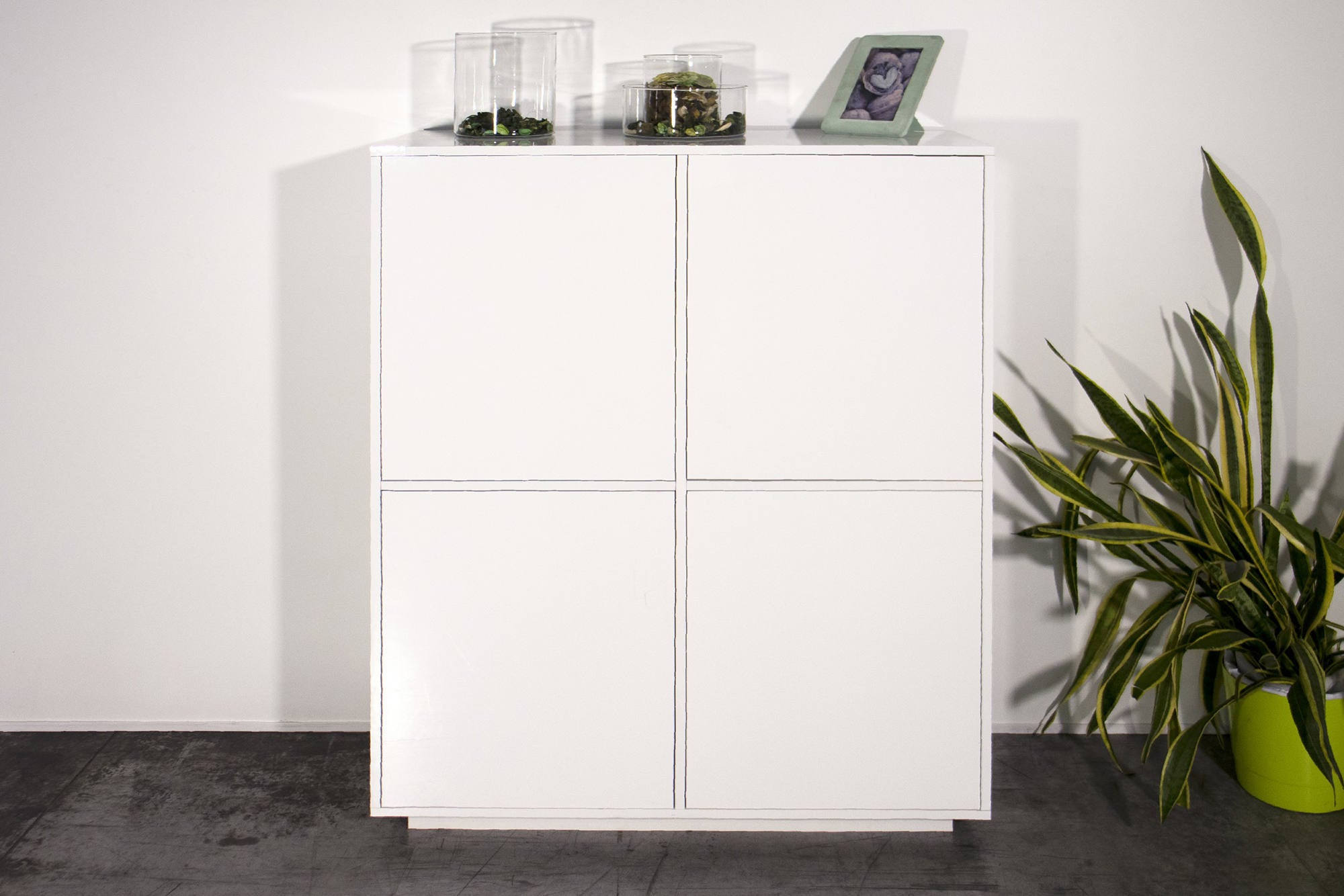 Credenza Dpaci, Madia da cucina a 4 ante, Buffet da soggiorno, 100% Made in Italy, cm 100x41h126, Bianco lucido