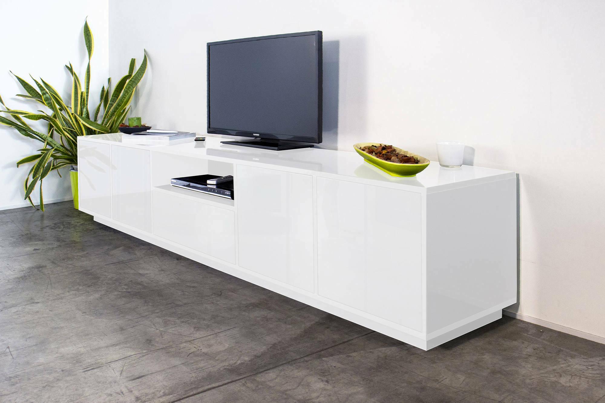 Mobile porta TV Dlepor, Credenza bassa da soggiorno, Base porta TV, 100% Made in Italy, cm 220x41h46, Bianco lucido