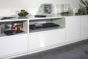 Mobile porta TV Dleott, Credenza bassa da soggiorno, Base porta TV, 100% Made in Italy, cm 260x41h46, Bianco lucido