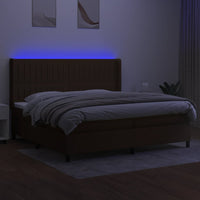 Letto a Molle Materasso e LED Marronescuro 200x200cm in Tessuto 3138504