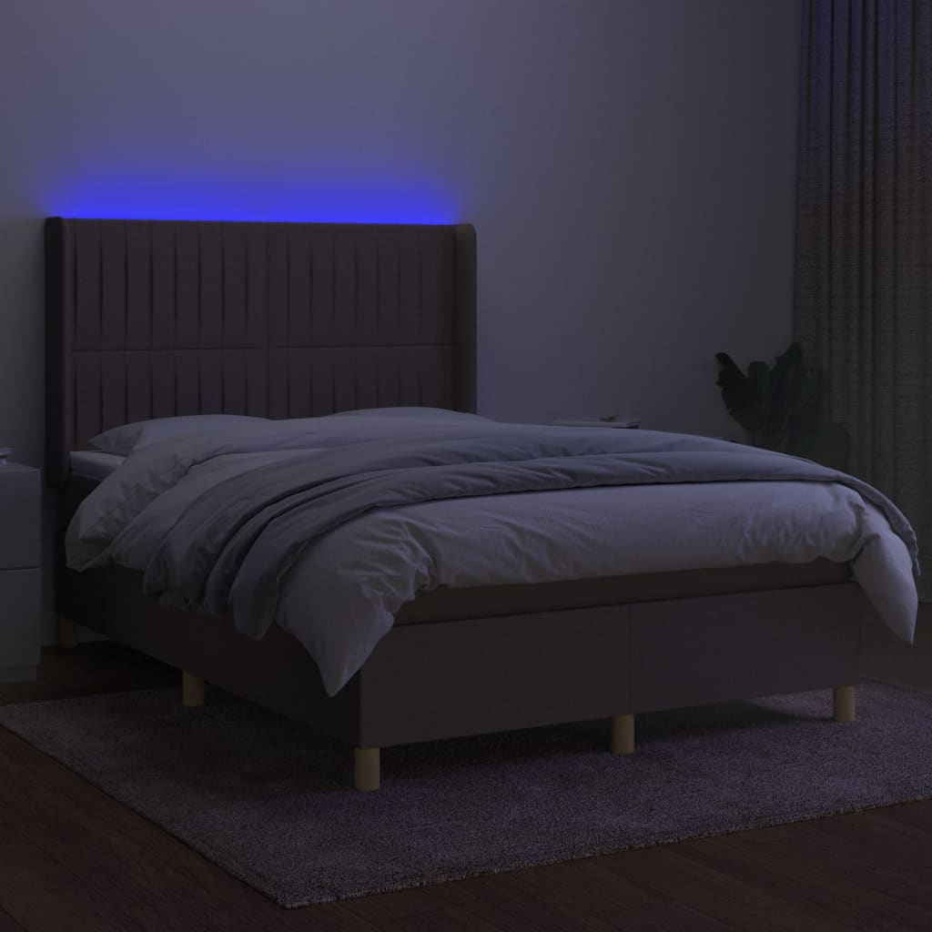 Letto a Molle con Materasso e LED Tortora 140x200 cm in Tessuto 3139041