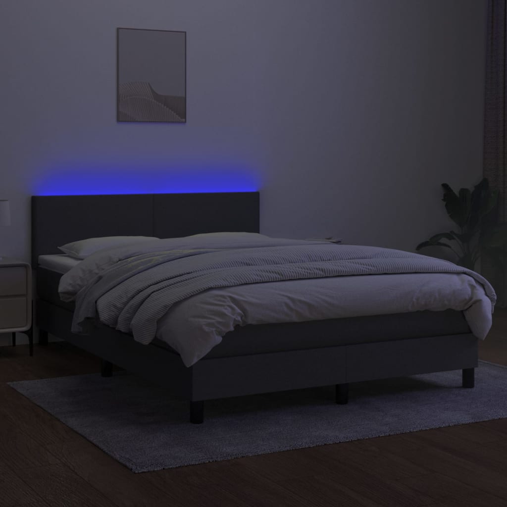 Letto a Molle Materasso e LED Grigio Scuro 140x200cm in Tessuto 3132998