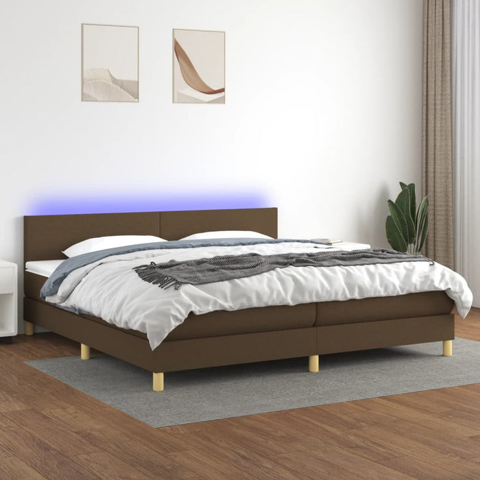 Letto a Molle Materasso e LED Marronescuro 200x200cm in Tessuto 3133584