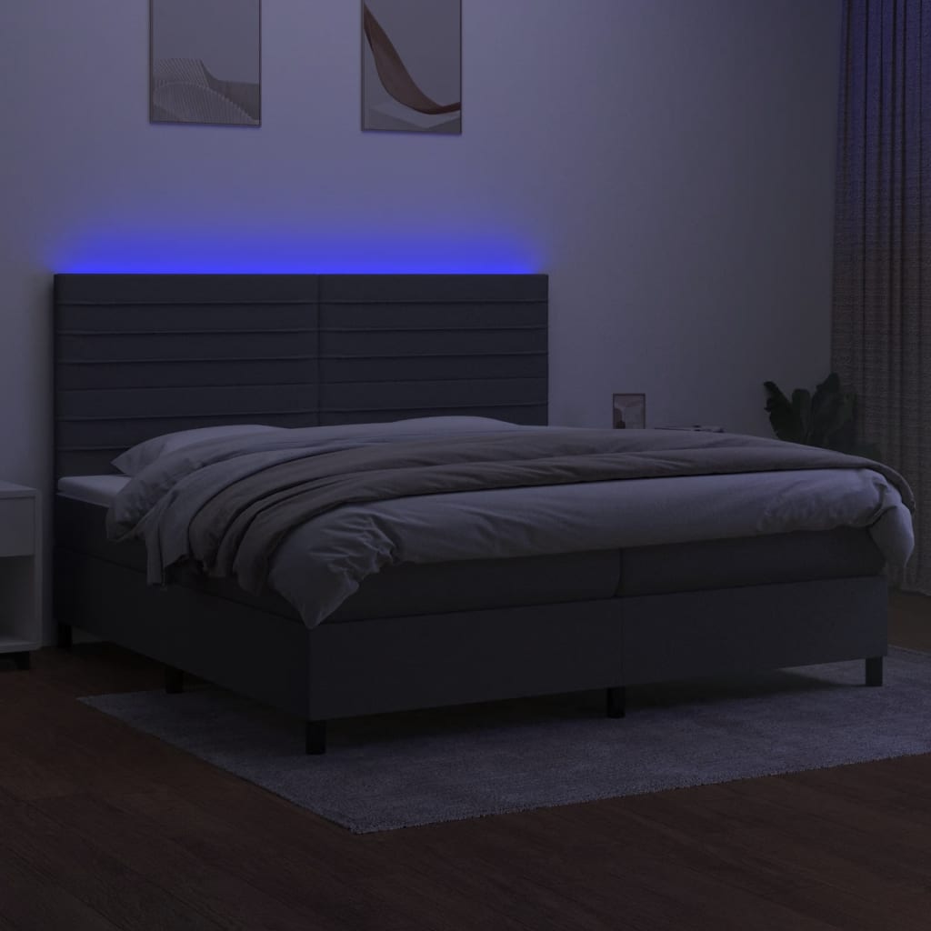 Letto a Molle Materasso e LED Grigio Scuro 200x200cm in Tessuto 3134982