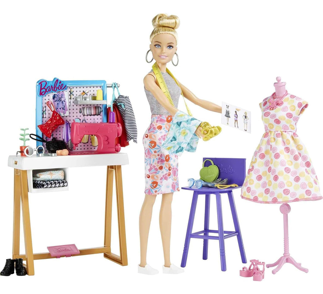 Barbie Playset Atelier con Bambola Stilista Outfit Moda Kit Cucito Idea Regalo