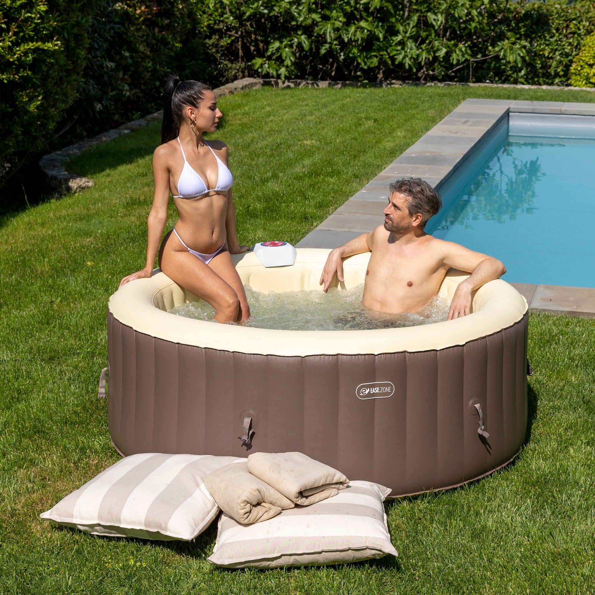 Spa Idro Gonfiabile Riscaldata 2/4 Pax EASE.ZONE Rotonda 180x180x65cm 800L Pompa Supersilenziosa integrata 7150017