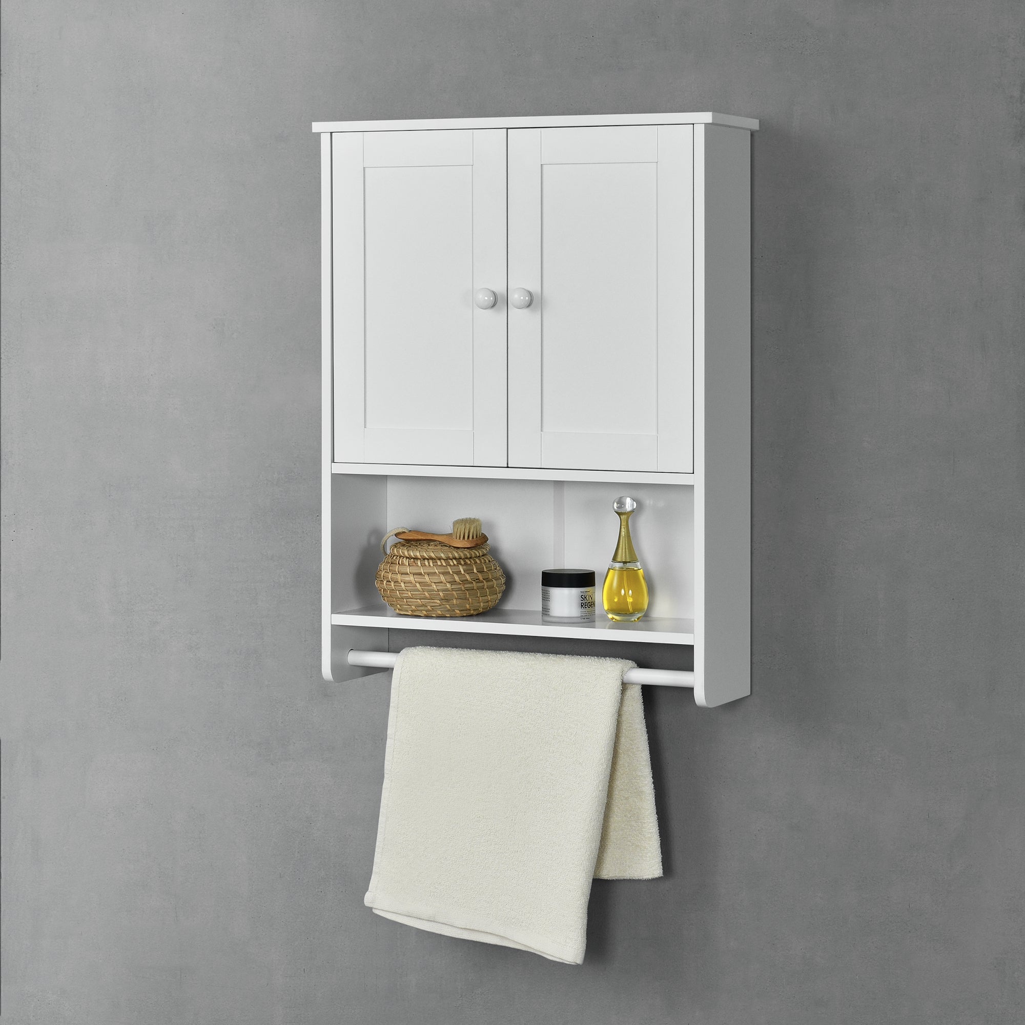 Armadietto Pensile da Bagno con Barra Portaasciugamano 65 x 48,7 x 14,5 cm Mobiletto da Muro con 2 Ante e Ripiani -