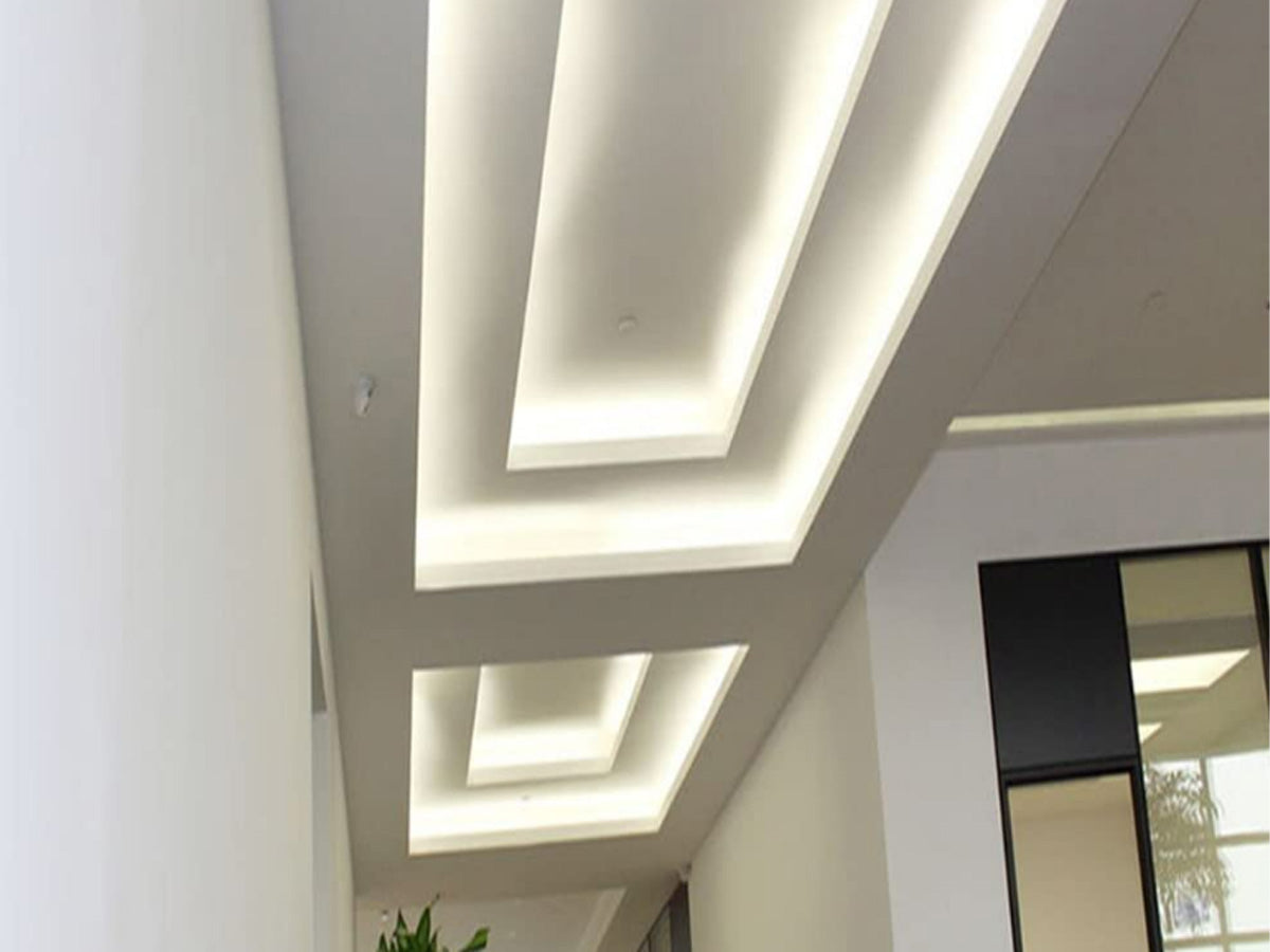 Bobina 100M Striscia Led 220V Bianco Freddo 6500K IP65 Passo 10mm 7W/M 700LM/W Tagliabile 100cm 120 smd 2835/m